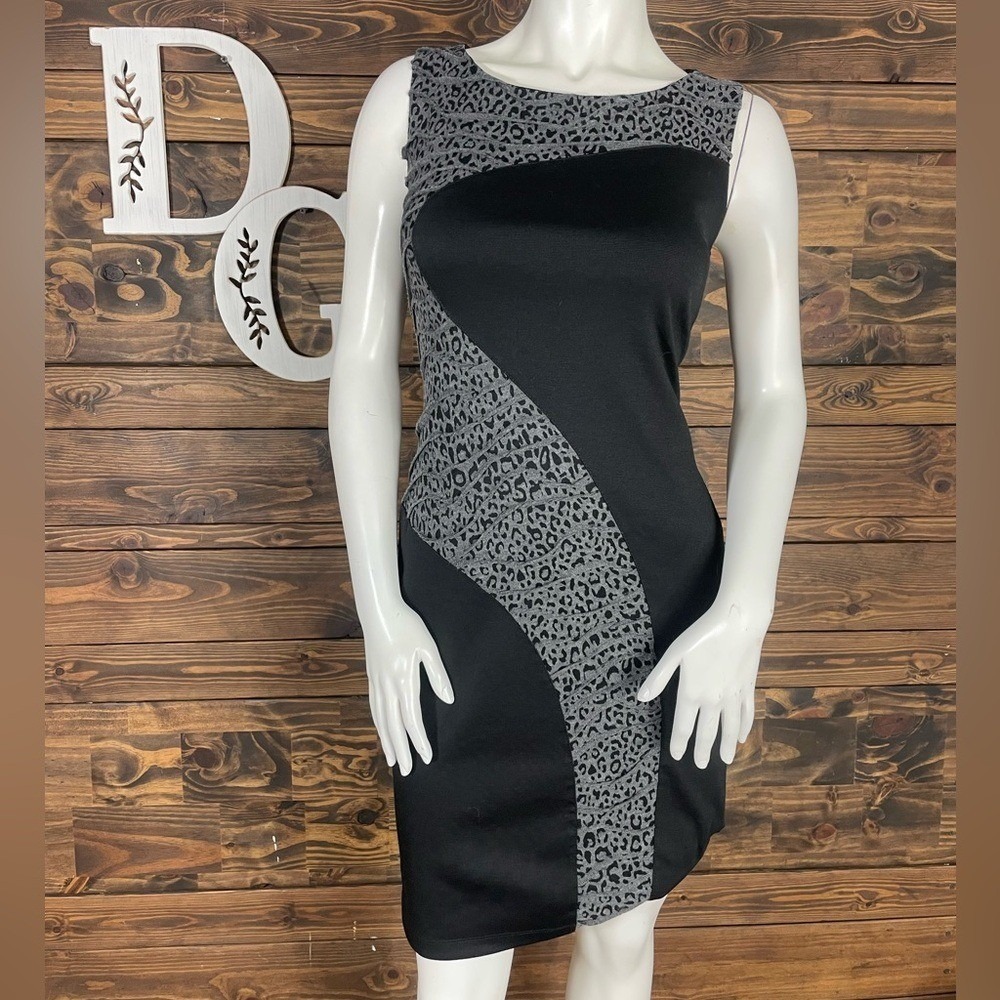 Valerie Bertinelli | Ruffle Trim Wavy Curvy Cheetah Animal Print Midi‎ Dress